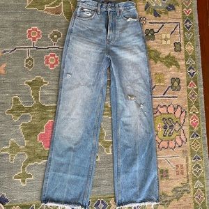 Abercrombie & Fitch high waisted flare jeans - Size 24